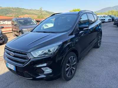 Usata Ford Kuga ST-Line 120 CV (88 kW) 2019 Shadow black SUV