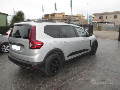 Usata Dacia Jogger Extreme 100 CV (73 kW) 2022 Grigio Monovolume