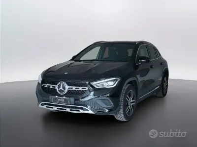 Usata Mercedes GLA200 150 CV (110 kW) 2022 Nero SUV