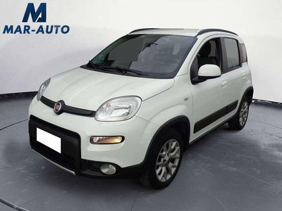 Usata Fiat Panda 4x4 S 95 CV (69 kW) 2016 Bianco Utilitaria