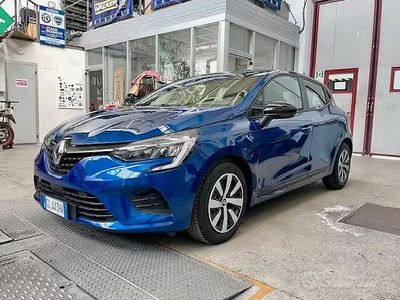 Usata Renault Clio V Business 91 CV (66 kW) 2022 Blu Berlina