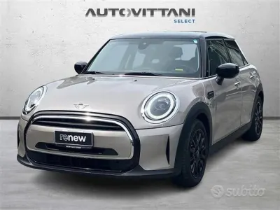 Usado Mini Cooper Essential 136 HP (100 kW) 2024 Cinzento Citadino