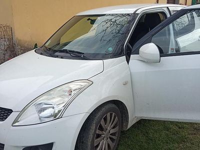 Usata Suzuki Swift 68 CV (50 kW) 2013 Bianco Utilitaria
