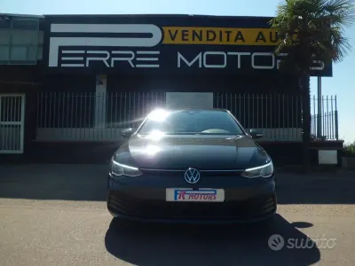 Usata VW Golf VII Life 115 CV (84 kW) 2020 Grigio Berlina