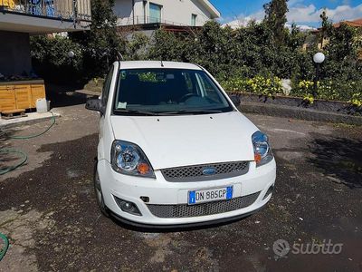 Usata Ford Fiesta 68 CV (50 kW) 2008 Utilitaria