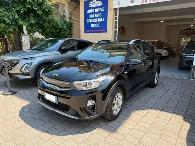Usata Kia Stonic Style 99 CV (72 kW) 2019 Nero SUV