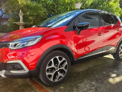 Usata Renault Captur Intens 90 CV (66 kW) 2018 Rosso SUV