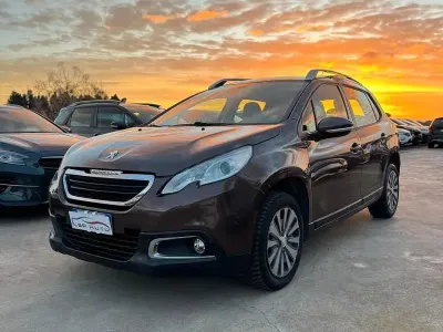 Usata Peugeot 2008 Active 92 CV (67 kW) 2014 Marrone SUV