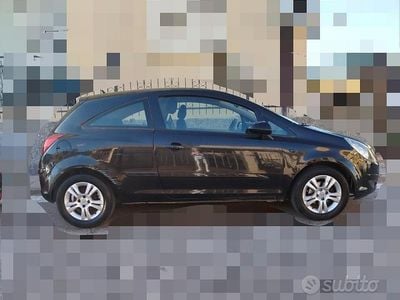 Usata Opel Corsa 75 CV (55 kW) 2008 Nero Utilitaria