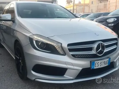 Usata Mercedes A180 Premium 109 CV (80 kW) 2014 Grigio Utilitaria