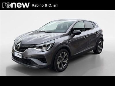 Usata Renault Captur RS Line 145 CV (106 kW) 2022 Grigio scuro SUV
