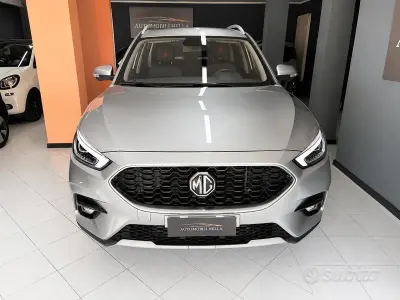 Gebraucht MG ZS Luxury 111 PS (81 kW) 2024 Grau SUV