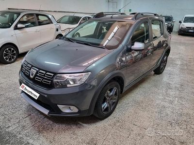 Grigio Usata 2017 Dacia Sandero Stepway Berlina | 8500 € (Buon prezzo)