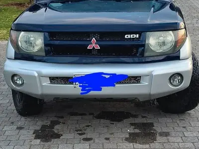 Usata Mitsubishi Pajero 120 CV (88 kW) 1999 SUV