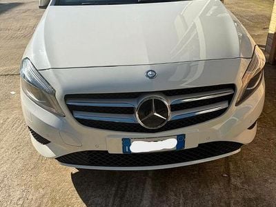 Usata Mercedes A180 Premium 109 CV (80 kW) 2014 Bianco Berlina