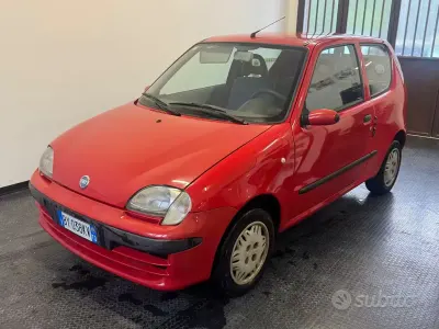 Usata Fiat 600 54 CV (39 kW) 2002 Rosso Berlina