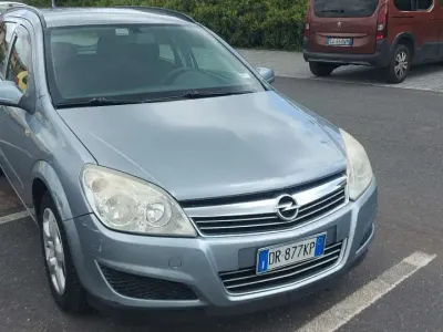 Usata Opel Astra Club 90 CV (66 kW) 2008 Station wagon