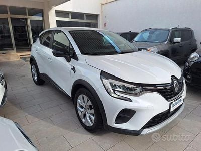 Usata Renault Captur Business 115 CV (84 kW) 2021 Bianco SUV