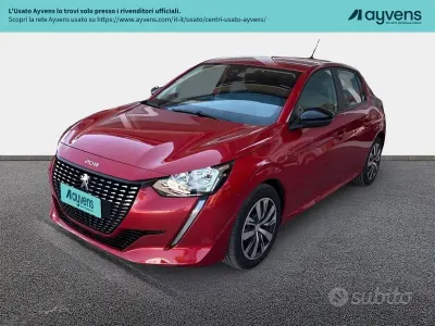 Usata Peugeot 208 Active 102 CV (75 kW) 2023 Rosso Utilitaria