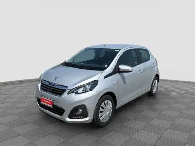 Usata Peugeot 108 Allure 72 CV (52 kW) 2020 Grigio gallium Utilitaria
