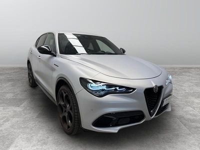 Usata Alfa Romeo Stelvio Competizione 210 CV (154 kW) 2023 Grigio magnesio SUV