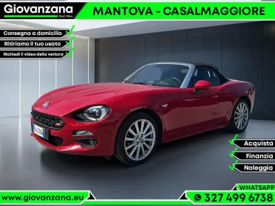 Usata Fiat 124 Spider Sport 140 CV (102 kW) 2018 Rosso pastello Cabrio