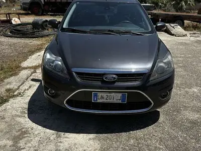 Usata Ford Focus Titanium 109 CV (80 kW) 2008 Berlina