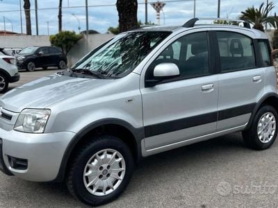 Usata Fiat Panda 4x4 69 CV (50 kW) 2010 Utilitaria
