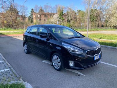 usata Kia Carens 1.7 crdi 115cv 6marce 180.000km garanzia12m