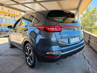 Usata Kia Sportage 115 CV (84 kW) 2019 Grigio SUV