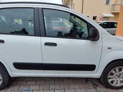 Usado Fiat Panda 80 HP (58 kW) 2014 Branco Citadino