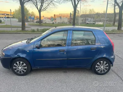 Brugt Fiat Punto 60 HK (44 kW) 2004 Blå Hatchback