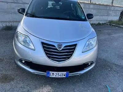 Usata Lancia Ypsilon S 69 CV (50 kW) 2012 Utilitaria