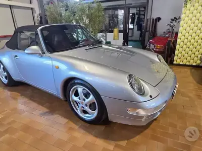 Usata Porsche 911 Carrera Cabriolet 272 CV (200 kW) 1995 Grigio Cabrio