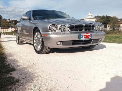 Usata Jaguar XJ 300 CV (220 kW) 2003 Berlina