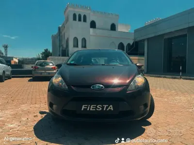 Usata Ford Fiesta 49 CV (36 kW) 2010 Rosso Utilitaria
