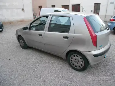 Usata Fiat Punto 60 CV (44 kW) 2001 Grigio Utilitaria