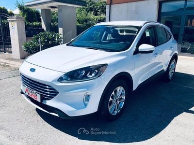Begagnad Ford Kuga Titanium 120 HK (88 kW) 2020 Vit SUV