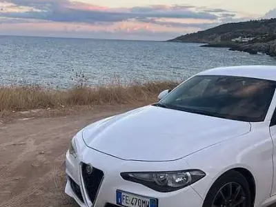 Usata Alfa Romeo Giulia 150 CV (110 kW) 2016 Berlina
