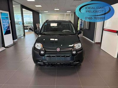 Usata Fiat Panda Cross 65 CV (47 kW) 2025 Verde Utilitaria