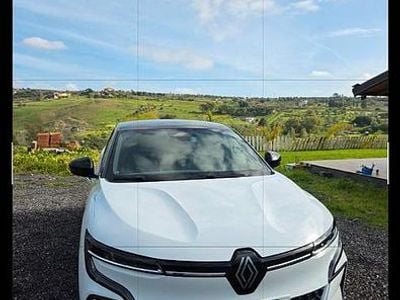 Usata Renault Megane E-Tech 161 kW (220 CV) 2023 Bianco Berlina