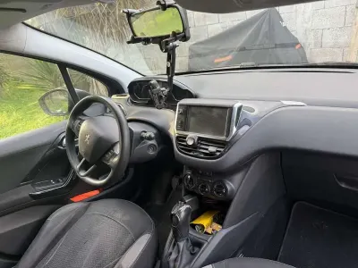 Usata Peugeot 208 Active 95 CV (69 kW) 2014 Grigio Utilitaria