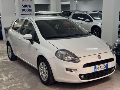 Usata Fiat Punto Lounge 84 CV (61 kW) 2015 Bianco Berlina