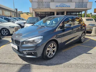 Usata BMW 218 Active Tourer Luxury Line 150 CV (110 kW) 2016 Nero Monovolume