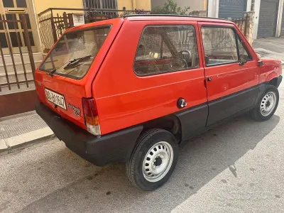 Usata Fiat Panda 30 CV (22 kW) 1986 Rosso Utilitaria