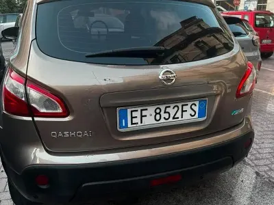 Usata Nissan Qashqai 110 CV (80 kW) 2010 Marrone SUV