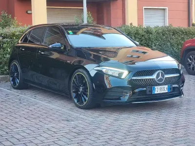 Usata Mercedes A250 224 CV (164 kW) 2018 Nero Berlina