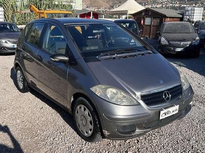 Usata Mercedes A180 Elegance 109 CV (80 kW) 2007 Grigio Coupé