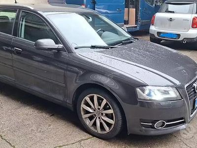 Usata Audi A3 105 CV (77 kW) 2012 Nero Utilitaria