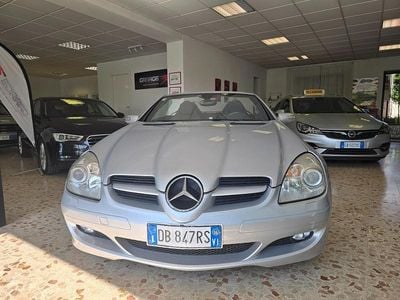 Usata Mercedes SLK200 163 CV (119 kW) 2006 Argento Cabrio